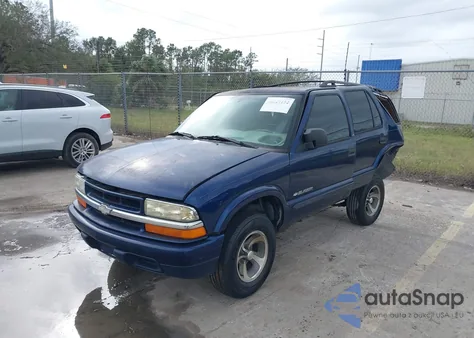 2002 Chevrolet Blazer Ls z USA, uszkodzony, nr VIN 1GNCS13W92K202301